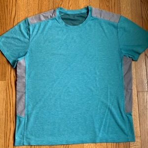 Men’s Lululemon XXL Short Sleeve Shirt